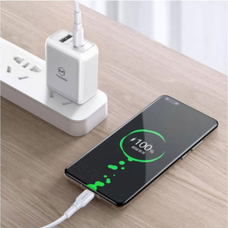 کابل USB-C مک دودو مدل CA-8350 100w طول 1.2 متر